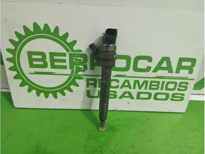 Recambio de inyector para bmw serie 3 touring (e91) 2.0 16v referencia OEM IAM 0445110289  
