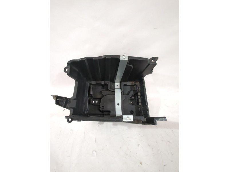 Recambio de soporte bateria para ford puma (j2k, cf7) 1.0 ecoboost referencia OEM IAM L1BB10723BB  