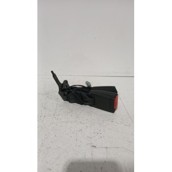 Recambio de enganche cinturon trasero derecho para renault clio iv (bh_) 0.9 tce 90 referencia OEM IAM 878167711R  