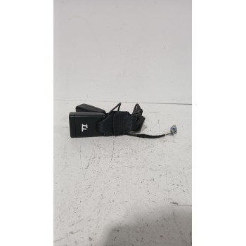 Recambio de enganche cinturon trasero izquierdo para renault clio iv (bh_) 0.9 tce 90 referencia OEM IAM 878176563R  