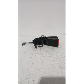 Recambio de enganche cinturon trasero izquierdo para renault clio iv (bh_) 0.9 tce 90 referencia OEM IAM 878176563R  