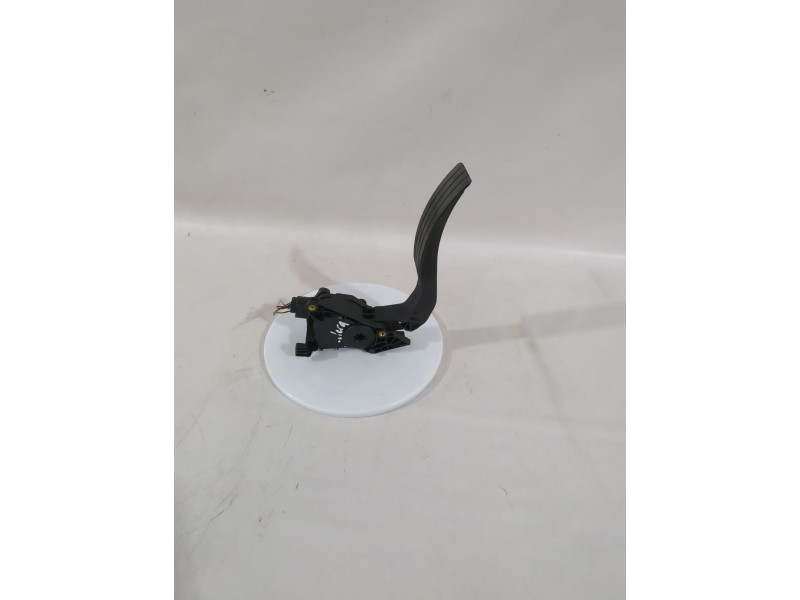 Recambio de pedal acelerador para renault clio iv (bh_) 0.9 tce 90 referencia OEM IAM 180029347R  