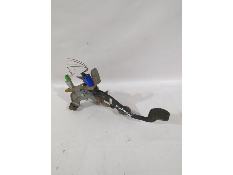 Recambio de pedal embrague para renault clio iv (bh_) 0.9 tce 90 referencia OEM IAM 465039054R  