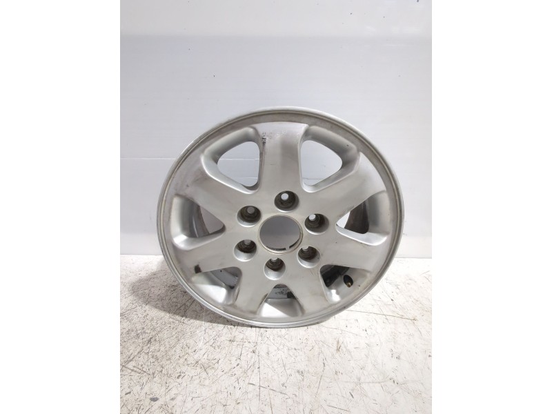Recambio de llanta para kia carnival 2.9 crdi cat referencia OEM IAM 529104D100  
