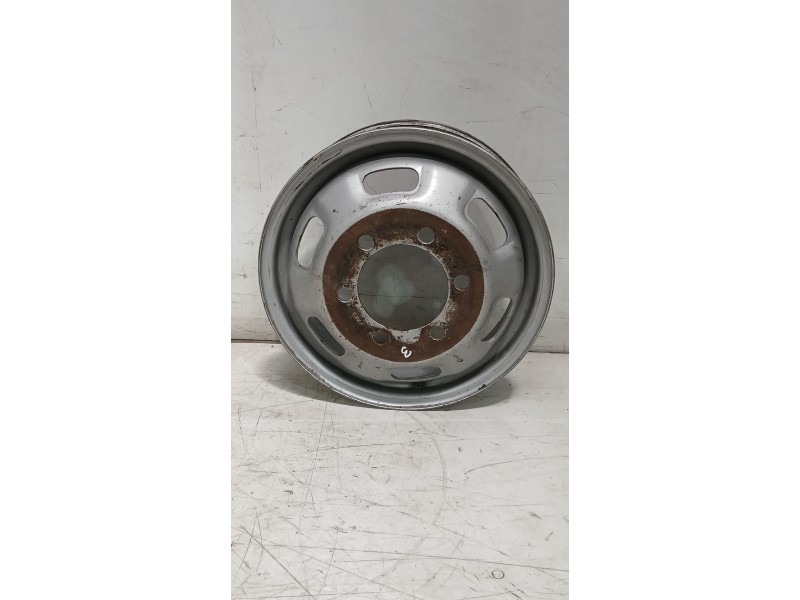 Recambio de llanta para iveco daily caja cerrada (1999 =>) 2.8 diesel cat referencia OEM IAM 504003566  