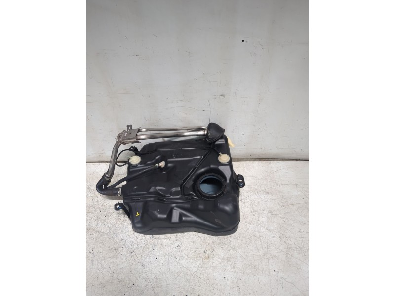 Recambio de deposito combustible para volvo c30 (533) 1.8 referencia OEM IAM 30740961  