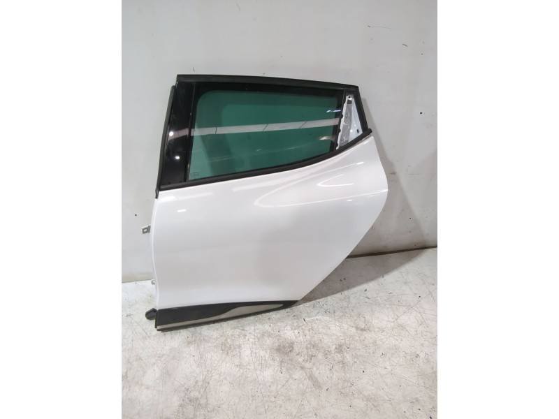 Recambio de puerta trasera izquierda para renault clio iv (bh_) 0.9 tce 90 referencia OEM IAM 821016892R  