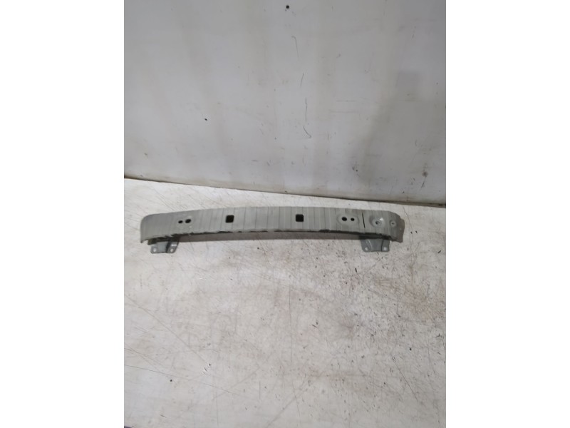 Recambio de refuerzo paragolpes delantero para volvo c30 (533) 1.8 referencia OEM IAM 30657205  