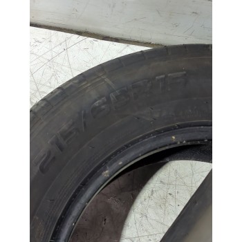 Recambio de neumaticos para kia carnival ii 2.9 crdi lx referencia OEM IAM 215/65R1596H  