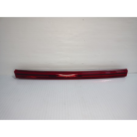 Recambio de piloto trasero central para hyundai i20 (bc3) essence mild-hybrid referencia OEM IAM 92409Q0100  