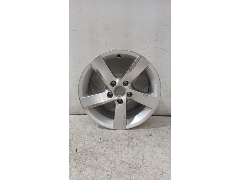 Recambio de llanta para volkswagen passat lim. (362) advance bluemotion referencia OEM IAM 3AA601025A  