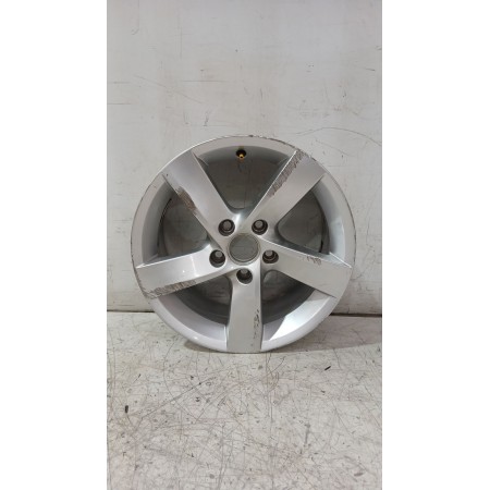 Recambio de llanta para volkswagen passat lim. (362) advance bluemotion referencia OEM IAM 3AA601025A  