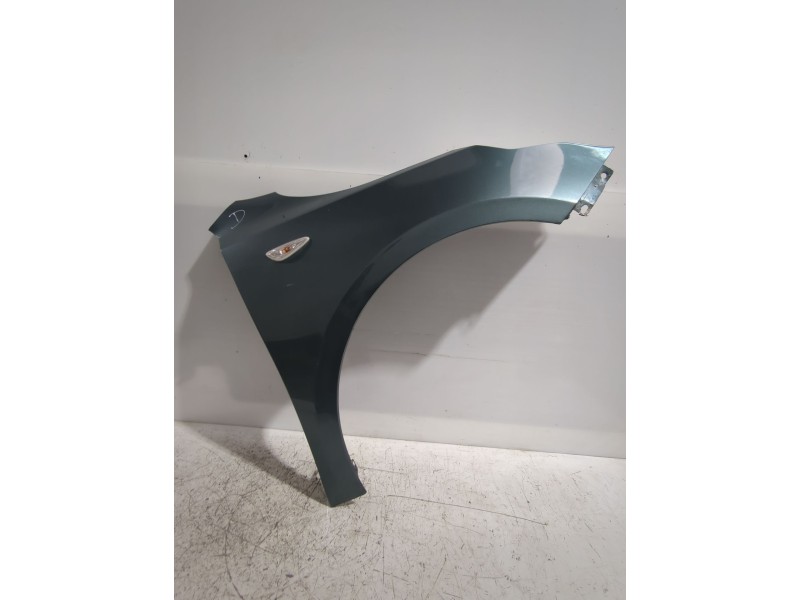 Recambio de aleta delantera derecha para kia ceed (cd) 1.0 t-gdi referencia OEM IAM 66321J7010  