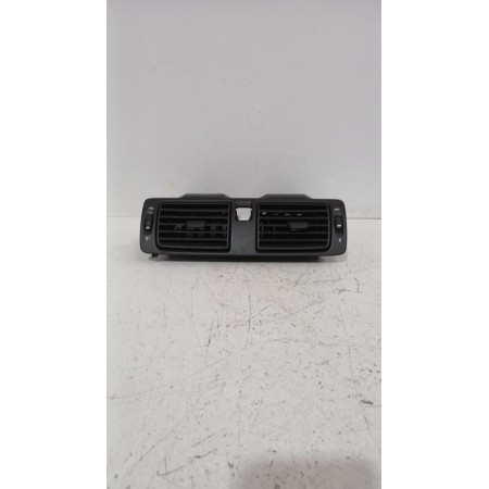 Recambio de rejilla aireadora para volvo c30 (533) 1.8 referencia OEM IAM 30722777  