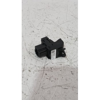 Recambio de mando elevalunas delantero derecho para volvo c30 (533) 1.8 referencia OEM IAM 30774162  