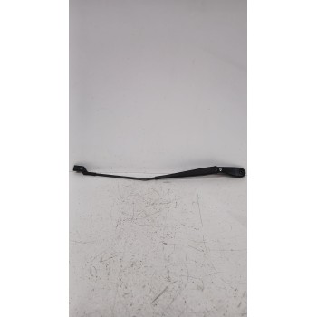 Recambio de brazo limpia delantero derecho para volvo c30 (533) 1.8 referencia OEM IAM 8623160  