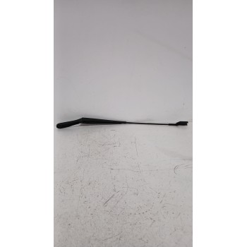 Recambio de brazo limpia delantero derecho para volvo c30 (533) 1.8 referencia OEM IAM 8623160  