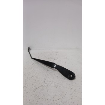 Recambio de brazo limpia delantero derecho para volvo c30 (533) 1.8 referencia OEM IAM 8623160  