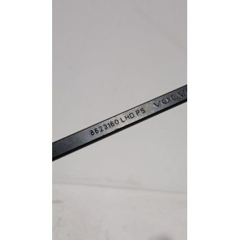 Recambio de brazo limpia delantero derecho para volvo c30 (533) 1.8 referencia OEM IAM 8623160  