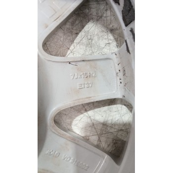 Recambio de llanta para volkswagen passat berlina (3b3) 1.6 referencia OEM IAM 3B0601025K  