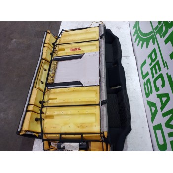 Recambio de asientos traseros para audi a6 berlina (4f2) 2.4 referencia OEM IAM 4F5885775B / 4F5885375  