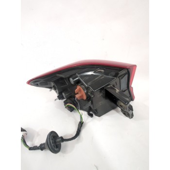 Recambio de piloto trasero derecho para kia ceed (cd) 1.0 t-gdi referencia OEM IAM 92402J7500  