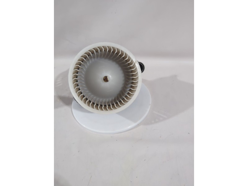 Recambio de motor calefaccion para kia ceed (cd) 1.0 t-gdi referencia OEM IAM 97113J7000  