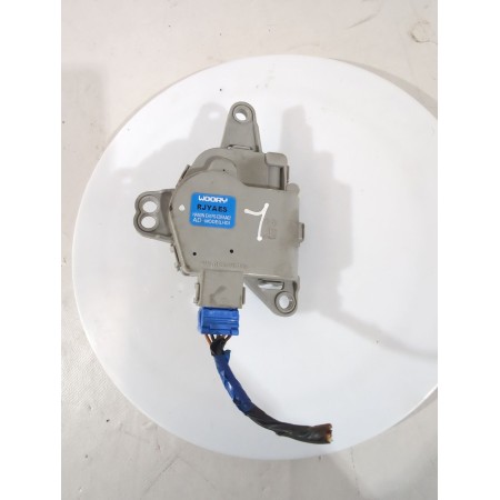 Recambio de motor apertura trampillas para kia ceed (cd) 1.0 t-gdi referencia OEM IAM EA1F0EDFAA02  