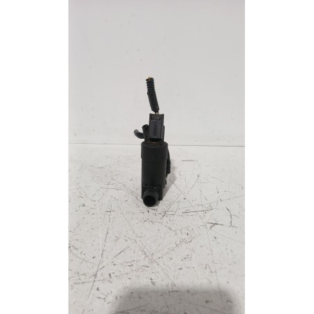 Recambio de bomba limpia para volvo c30 (533) 1.8 referencia OEM IAM 1S7117K624FE  
