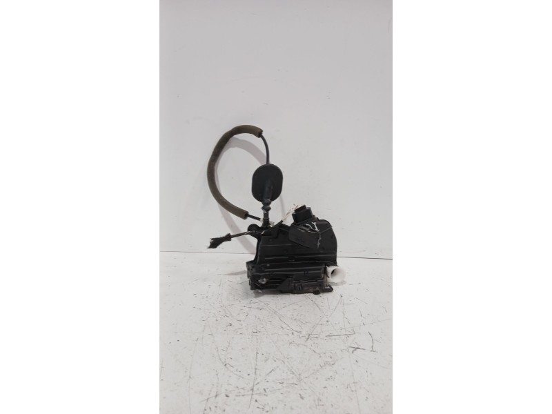 Recambio de cerradura puerta delantera izquierda para renault clio iv (bh_) 0.9 tce 90 referencia OEM IAM 805033000R  