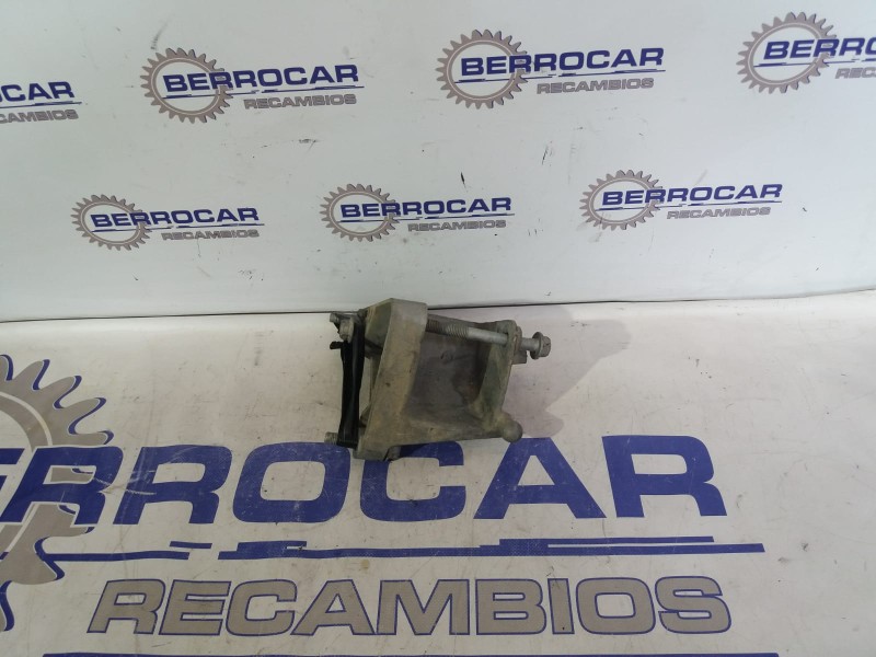 Recambio de soporte para peugeot 206 berlina 1.9 diesel referencia OEM IAM 13228288  