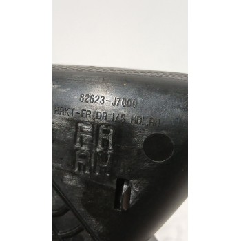 Recambio de maneta interior delantera derecha para kia ceed (cd) 1.0 t-gdi referencia OEM IAM 82623J7000  