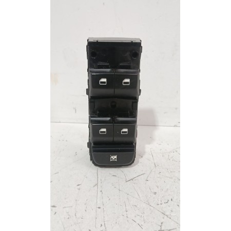 Recambio de mando elevalunas delantero izquierdo para kia ceed (cd) 1.0 t-gdi referencia OEM IAM 93570J7200  