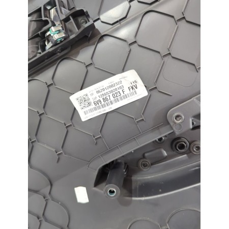 Recambio de guarnecido puerta trasera izquierda para skoda fabia iii station wagon (nj5) 1.0 tsi referencia OEM IAM 6V0867211  
