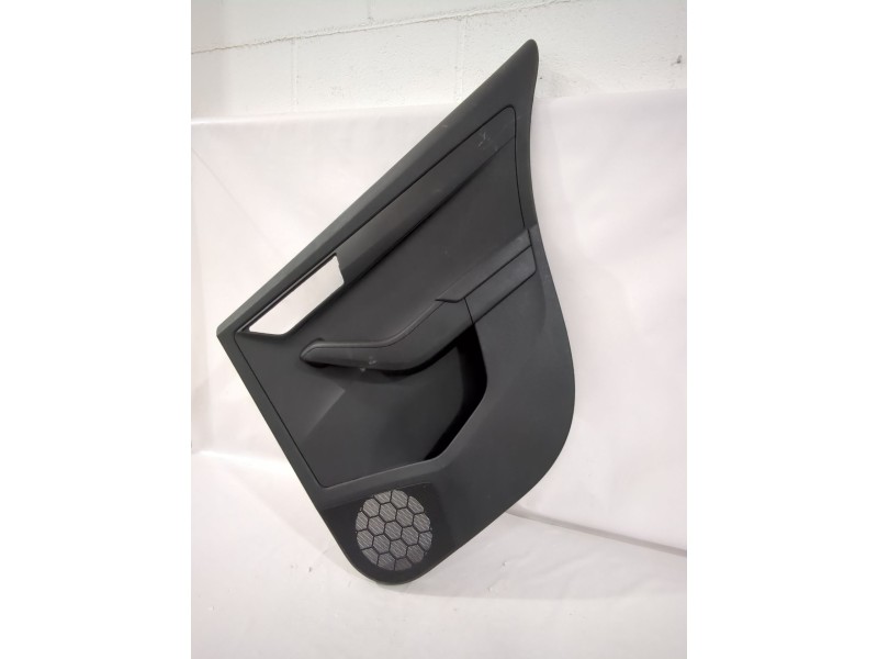 Recambio de guarnecido puerta trasera derecha para skoda fabia iii station wagon (nj5) 1.0 tsi referencia OEM IAM 6V0867212  