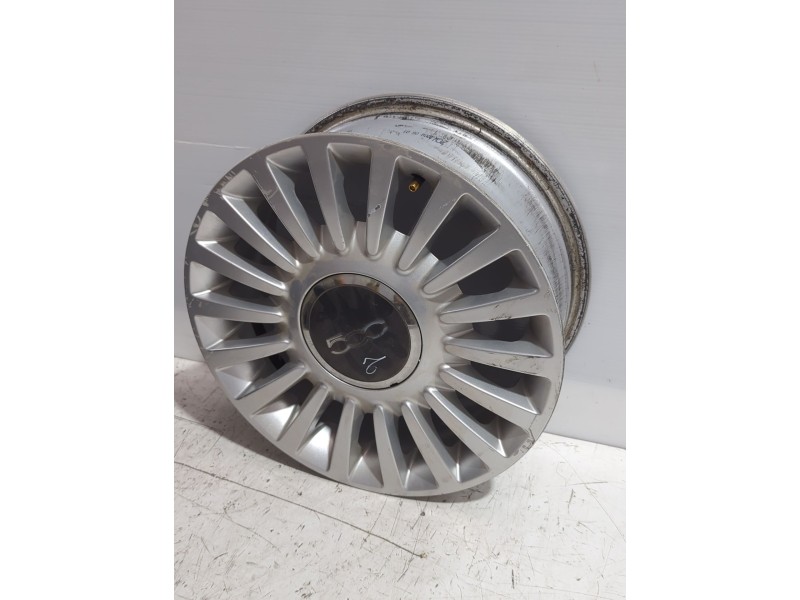 Recambio de llanta para fiat 500 cabrio (150) aniversario referencia OEM IAM 51845435  