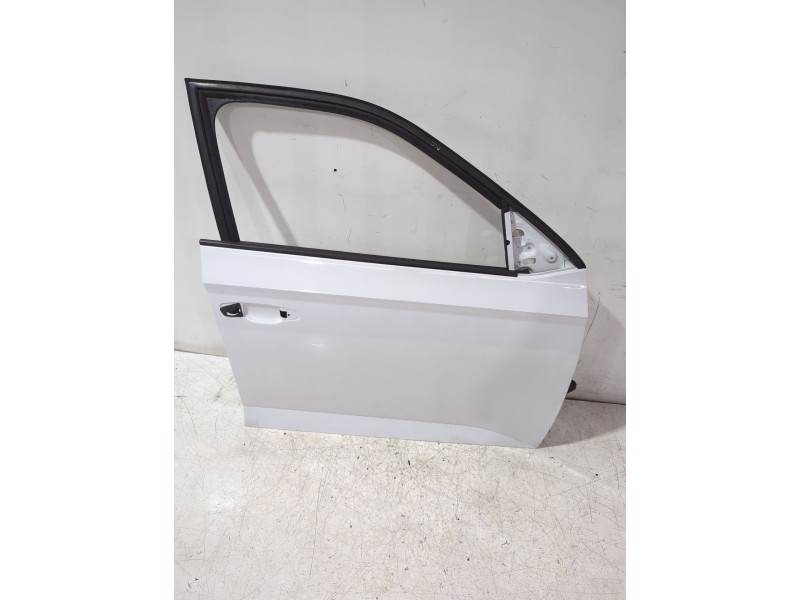 Recambio de puerta delantera derecha para skoda fabia iii station wagon (nj5) 1.0 tsi referencia OEM IAM 6V0831056A  