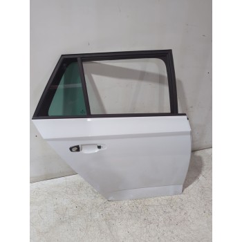 Recambio de puerta trasera derecha para skoda fabia iii station wagon (nj5) 1.0 tsi referencia OEM IAM 6V9833056A  