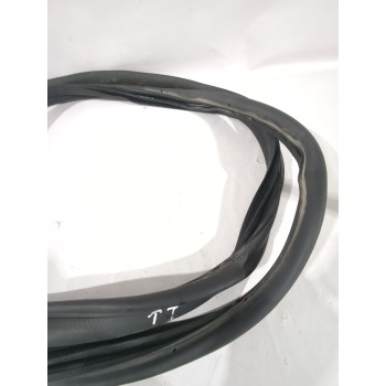 Recambio de gomas contorno puerta para skoda fabia iii station wagon (nj5) 1.0 tsi referencia OEM IAM 6V0867365C5AP  