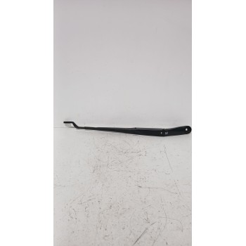 Recambio de brazo limpia delantero derecho para kia ceed (cd) 1.0 t-gdi referencia OEM IAM 98321J7000  