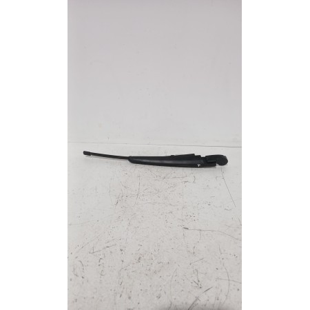 Recambio de brazo limpia trasero para kia ceed (cd) 1.0 t-gdi referencia OEM IAM 98811J7500  