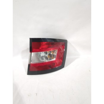 PILOTO TRASERO DERECHO 6V9945112/6V9945096 