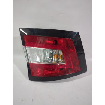 Recambio de piloto trasero izquierdo para skoda fabia iii station wagon (nj5) 1.0 tsi referencia OEM IAM 6V9945111 / 6V9945095  