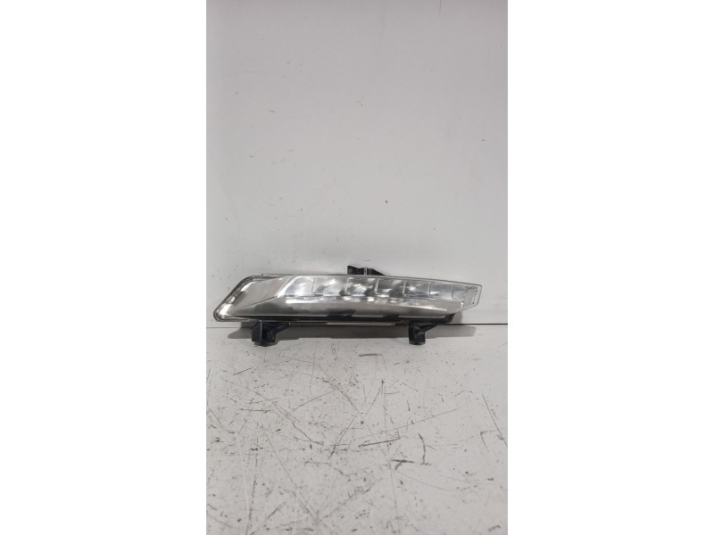 Recambio de faro antiniebla izquierdo para renault clio iv (bh_) 0.9 tce 90 referencia OEM IAM 266051034R  