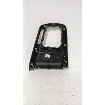 Recambio de moldura para kia ceed (cd) 1.0 t-gdi referencia OEM IAM 84615J7000  