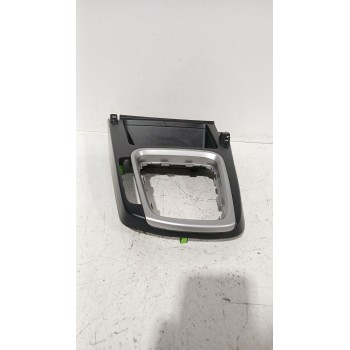 Recambio de moldura para kia ceed (cd) 1.0 t-gdi referencia OEM IAM 84615J7000  