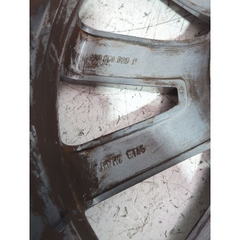 Recambio de llanta para skoda yeti active referencia OEM IAM 5L0601025  