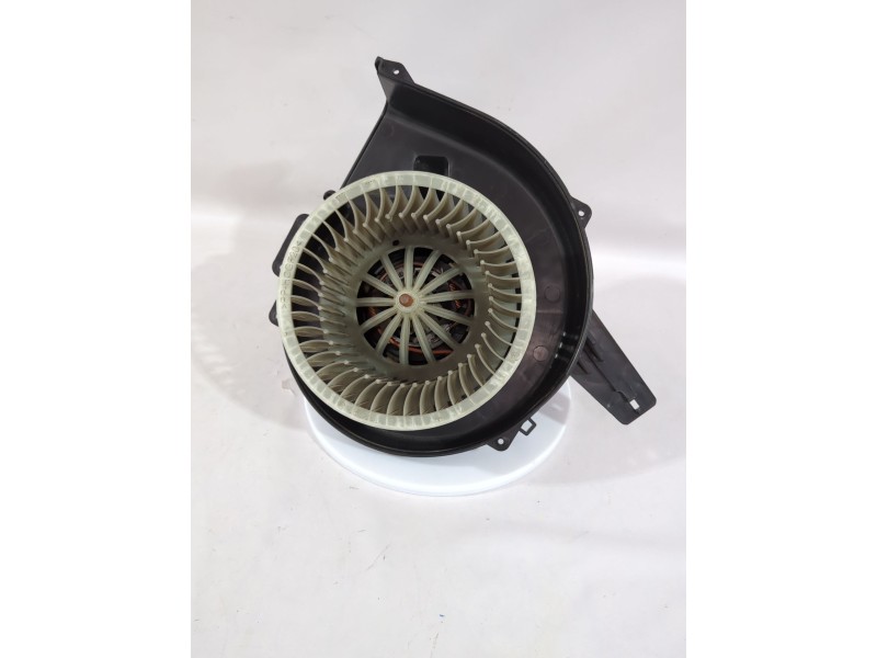 Recambio de motor calefaccion para skoda fabia iii station wagon (nj5) 1.0 tsi referencia OEM IAM 6R1819015A  