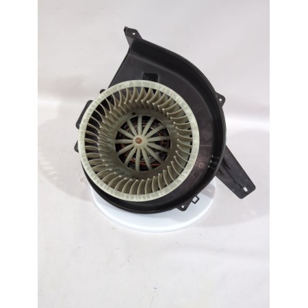 Recambio de motor calefaccion para skoda fabia iii station wagon (nj5) 1.0 tsi referencia OEM IAM 6R1819015A  