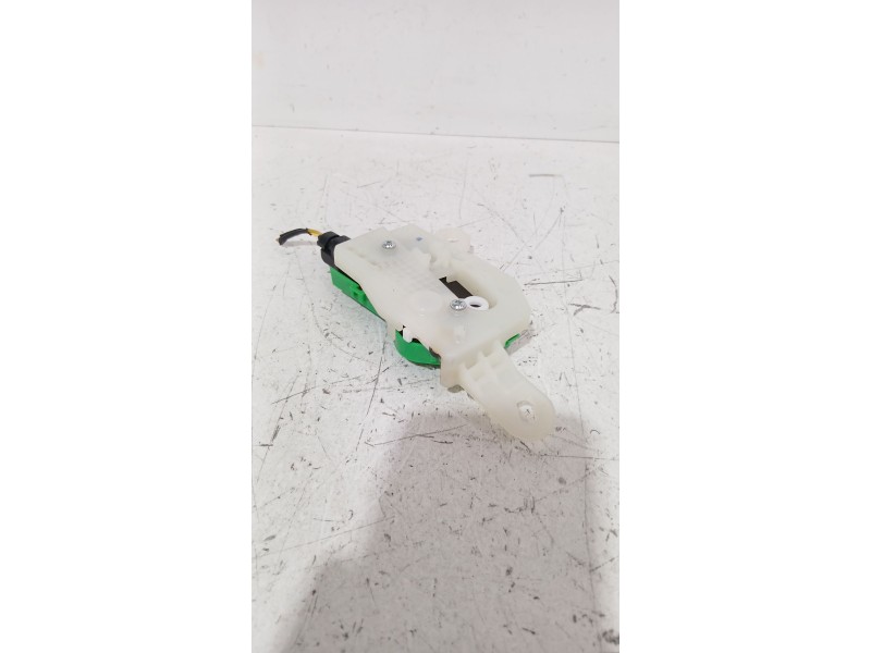 Recambio de motor tapa combustible para kia ceed (cd) 1.0 t-gdi referencia OEM IAM 81550G3000  